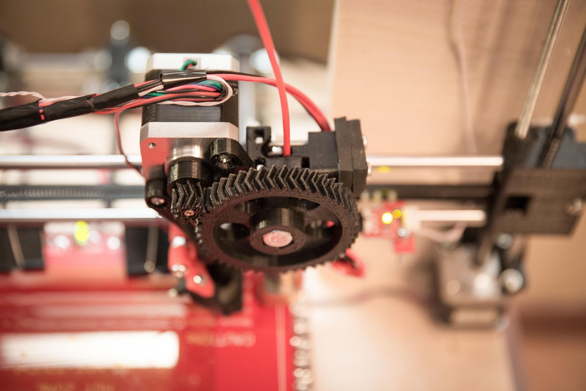 Bambu Lab P1S: ką svarbu žinoti prieš renkantis uždarą 3D spausdintuvą